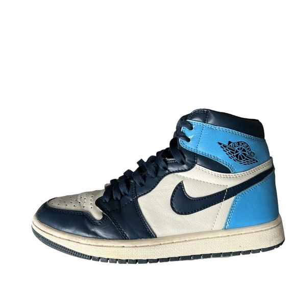 Nike Air Jordan 1 Retro High OG “UNC” Size 8 - Picture 5 of 15